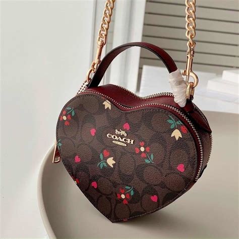 bolsa coach de corazón original|bolso de corazon.